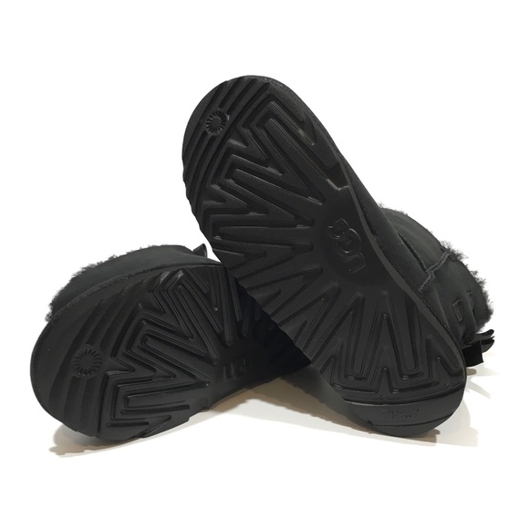 UGG BAILEY BOW II SHEEPSKIN BOOTS -BLACK -YOUTH US 5 (WOMEN’S 7) -NEW - Picture 6 of 9